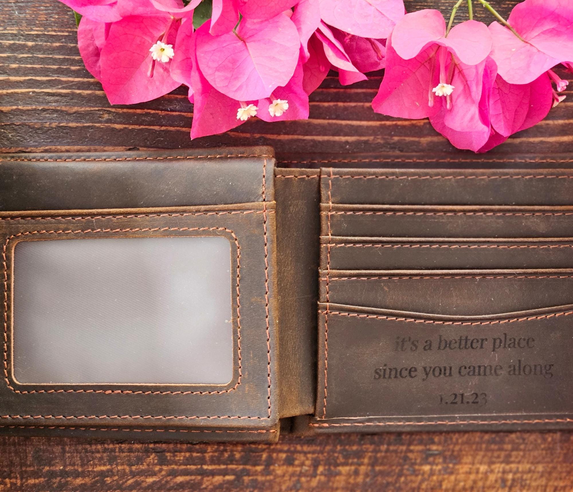 Sleek Men's Leather Wallet with Custom Logo and Message